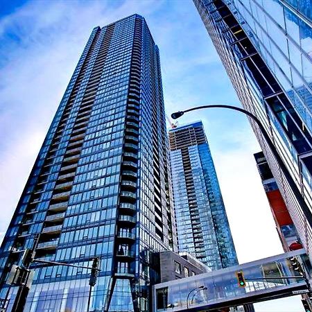 Spectacular Skyline Views - Downtown Montreal - Luxury Condo & Penthouse Luaran gambar
