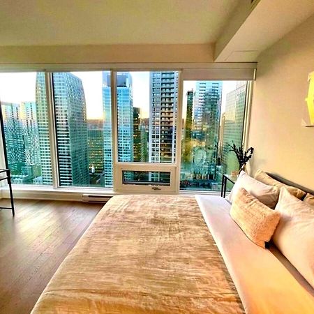 Spectacular Skyline Views - Downtown Montreal - Luxury Condo & Penthouse Luaran gambar