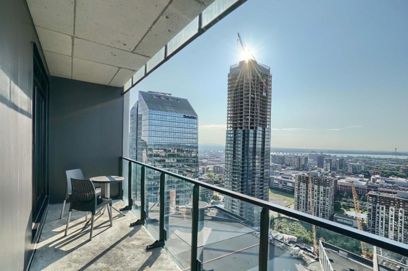 Spectacular Skyline Views - Downtown Montreal - Luxury Condo & Penthouse Luaran gambar