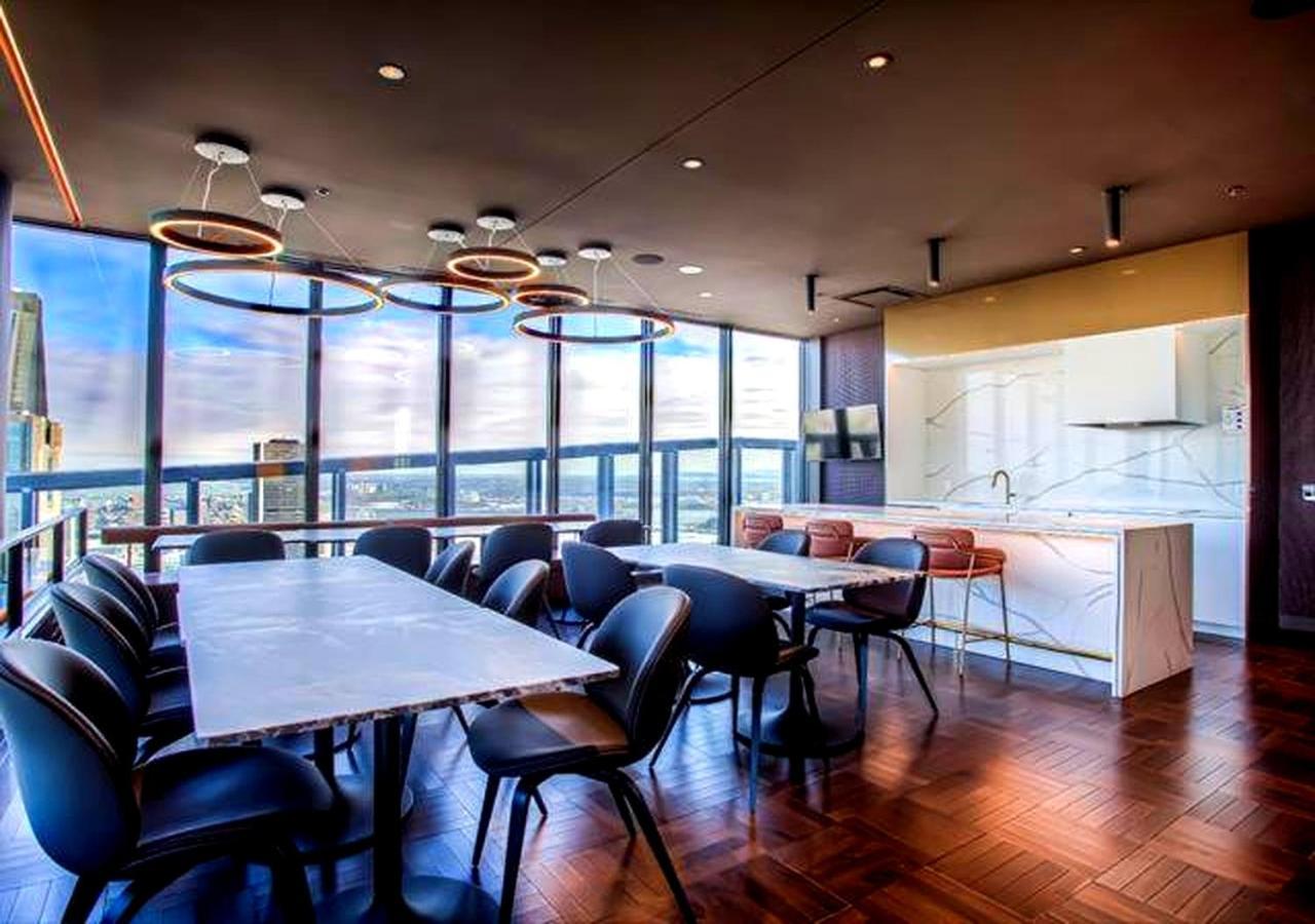 Spectacular Skyline Views - Downtown Montreal - Luxury Condo & Penthouse Luaran gambar
