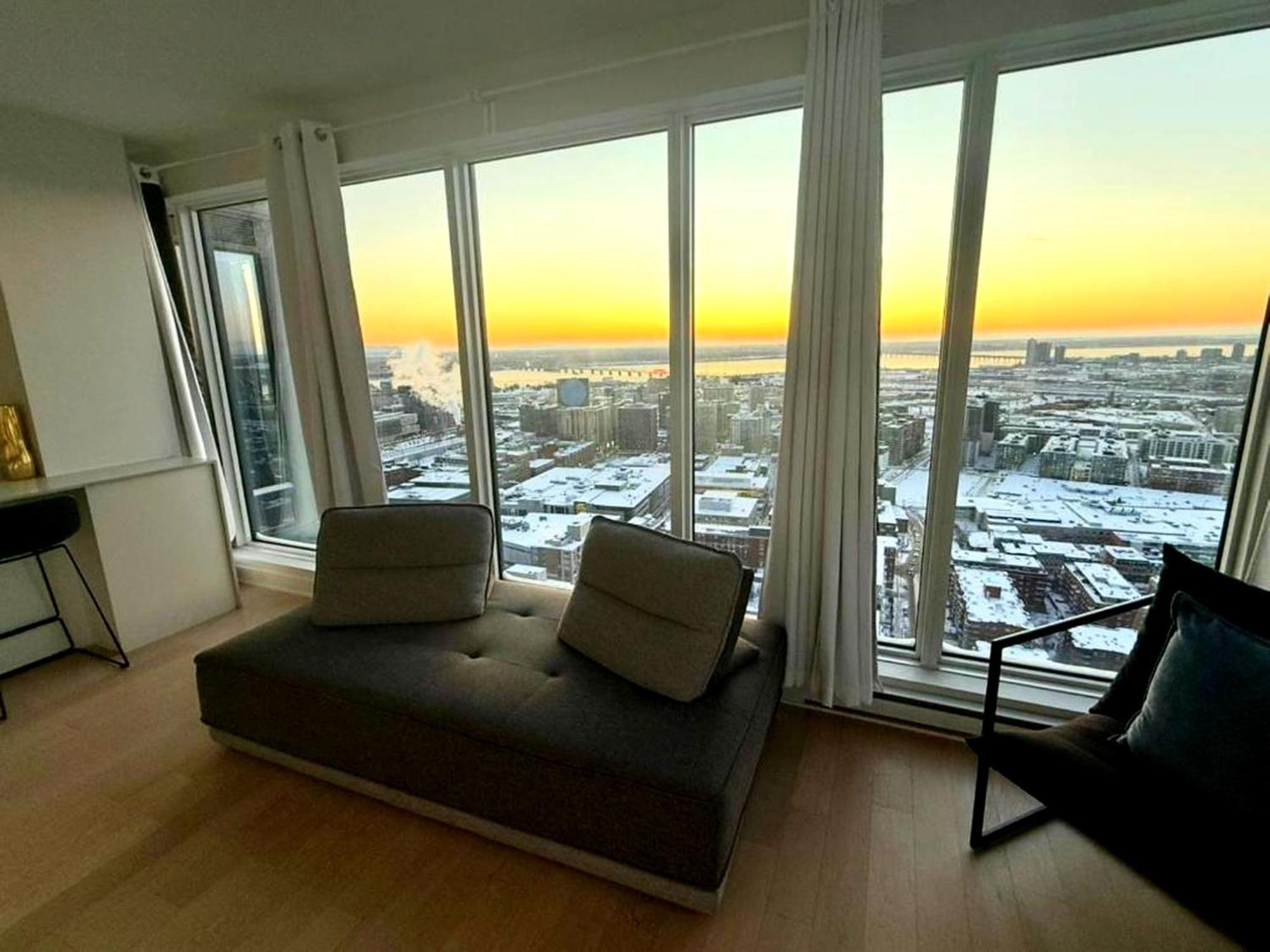 Spectacular Skyline Views - Downtown Montreal - Luxury Condo & Penthouse Luaran gambar